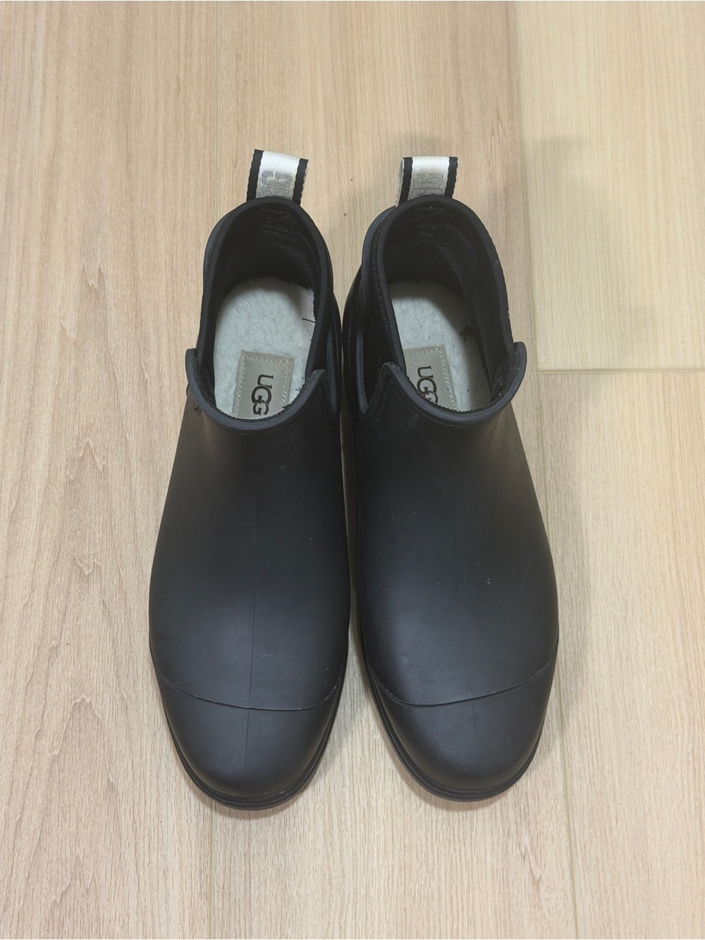 Ugg the Droplet Rain Boot—Size 9